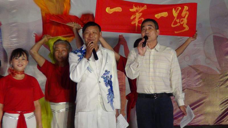 �����������ˡ��趯�ӿڡ����ս���չ�ݣ��ٽ��ӿ����η�չ